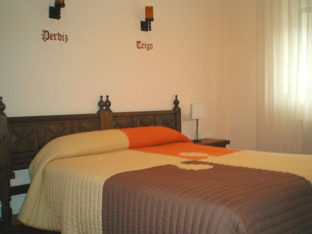 Tierra De Campos Hotel Osorno Eksteriør billede